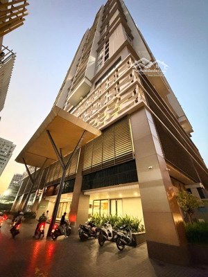 bán căn hộ cao cấp 4pn skypark tầng trung, lô góc 3 thoáng, tôn thất thuyết, cầu giấy, sổ đỏ cc