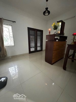 bán nhà đường huỳnh tấn phát nhà mới vô ở liền , giá 13,5 tỷ . lh tuyết