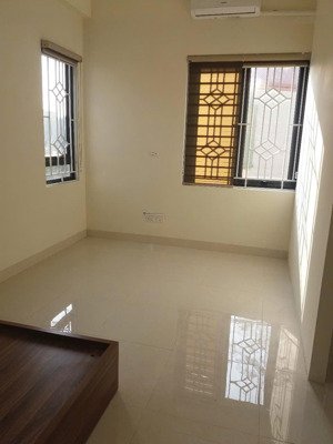 cho thuê studio 35m2 căn góc thoáng đường hoàng quốc việt, full nội thất vào ở ngay giá chỉ 5tr2.