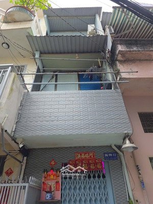 nhà 3 tầng ngay chợ nhỏ tân phước gần nhà thờ hầm khu ẩm thực nguyễn thị nhỏ giá 2.5 tỷ