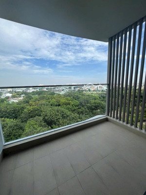 chủ gửi bán căn 3pn diamond centery full nội thất xịn giá 9ty7 (giá thật giá bao gồm sổ hồng)