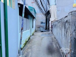 bán nhà hẻm đoàn trần nghiệp gần bãi tắm hòn chồng dt 40,9m2, tiện ích đầy đủ, giá 2tỷ650tr có tl