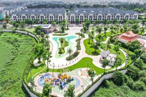 bán nhà phố verosa park. liên hệ tấn giàu 