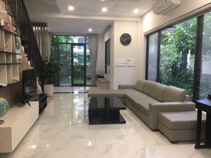 chính chủ bán nhà song lập vinhome thăng long diện tích 130m² nhà đẹp, nội thất cao cấp giá 28 tỷ