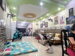 nhà mặt tiền kd (hiếm), 103m2 (4.2 x25m), shr, đường xe tải tránh chỉ 8.199 tỷ