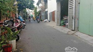 bán lô đất hxh thông tiện xây mới diện tích đất vuông vức