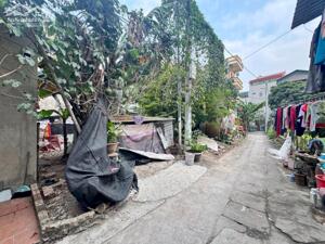 Bán đất khuyến lương 54M VF3 vào đất hoàng mai