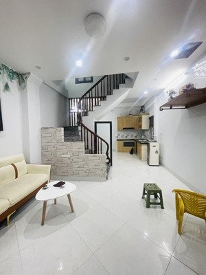 bán nhà riêng đại mỗ, 39m2, mt 4m, giá 6,1 tỷ gần chợ, trường học, vincom smart city