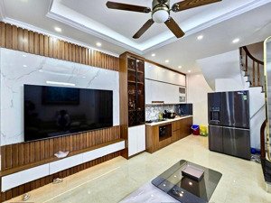 mễ trì - ô tô đỗ cửa - ngõ thông - dân xây - 36m2 chỉ 8 tỷ