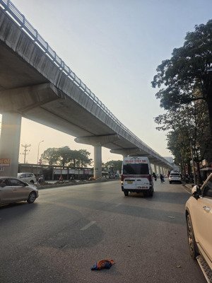 nhà đẹp kim chung - 47m2 x 5 tầng có thang máy - ngõ thông ô tô đỗ cửa - chỉ 7.79 tỷ