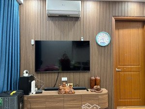 chính chủ bán căn hộ 2 phòng ngủ 72m2 full nội thất giá 4,5 tỷ