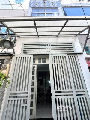 nhà nguyên căn 3pn 2wc 36m2 mới sạch sẽ ngay tôn đản quận 4 gần cầu ông lãnh khu ăn uống