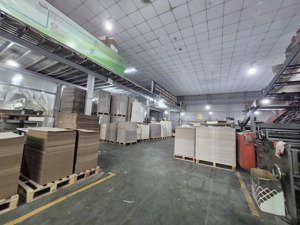 xưởng 700m2 lê văn quới 24x28m tải 5 tấn