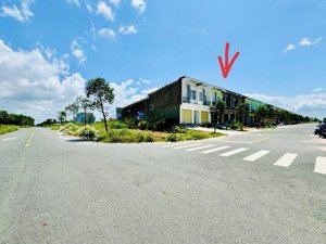 bán nhà d36.85 khu d mẫu đẹp nhất, sát góc, gần trường lớn bàu bàng 2 kiot + 2 trọ, giá 2, xxtỷ