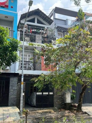 bán nhà mặt phố ngọc lan savimex, 11,8 tỷ, 90m2, giá tốt, nhiều tiện ích