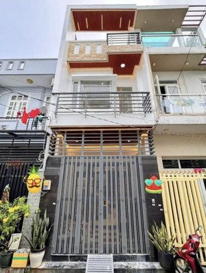 nhà hẻm xe hơi toạ lạc tại quốc hương, quận 2 giá cực hời - shr - lh: 