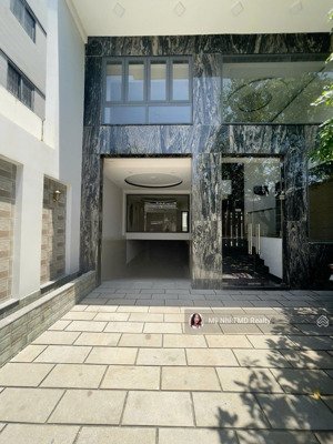 bán tòa nhà căn hộ dịch vụ mới lê văn thịnh quận 2 - 21 phòng - 790m2 - pccc