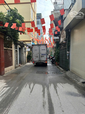 bán nhà tân mai đền lừ - hoàng mai - nhà mới có thang máy - phân lô ô tô vào nhà