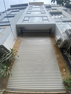 cho thuê nhà phố hoàng văn thái dt 80m2x5t, mt 4,5m chia phòng, đồ cơ bản, giá 23tr/tháng