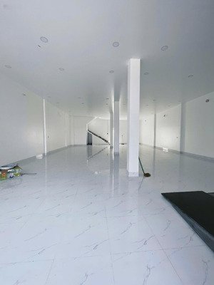 mặt bằng mới 100% cạnh thành phố mới