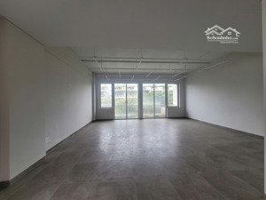 giá thuê tốt nhất nguyên căn shophouse nguyễn cơ thạch sala 5 tầng, 700m2 giá thuê 185 triệu/tháng