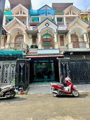 bán nhà shr thạnh xuân 24 ngay uỷ ban quận 12