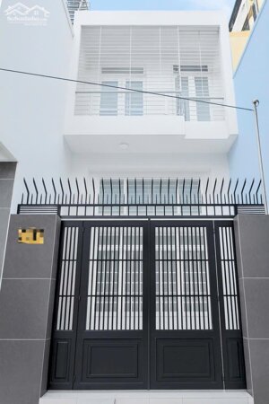 Bán nhà Mặt Tiền KD Nguyễn Bá Tòng, Phường 11 Tân Bình, 57m2, 3Tầng 3PN. Chỉ 8.4 Tỷ còn TL với chính chủ