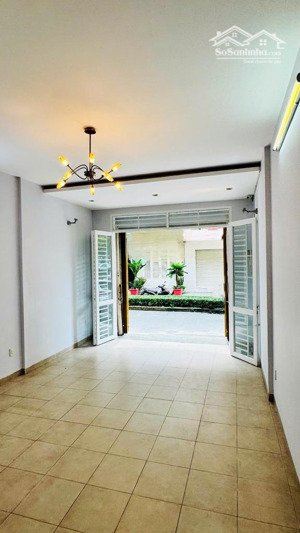 mặt tiền 4 tầng cao lỗ q8, dtsd 255m² shr vuông vức, view công viên nội khu, chỉ 13,5 tỷ tl