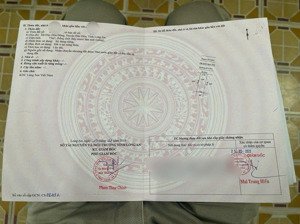 tôi chính chủ cần bán lô sổ đỏ g4 dt: 75m2, giá 1tỷ1 bao thuế phí. lh: 