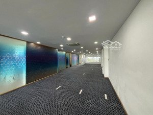 cho thuê văn phòng đường nguyễn tất thành diện tích 240m²