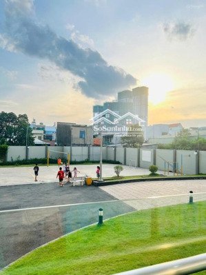 bcons green view, căn đẹp nhất dự án - 52m² 2pn 2wc, hướng tây nam - view landmark chỉ 2 tỷ 2