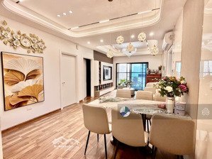 vợ chồng tôi cần nhượng lại căn góc 3 phòng ngủ, full đồ đẹp, sổ đỏ lâu dài sẵn giao dịch luôn