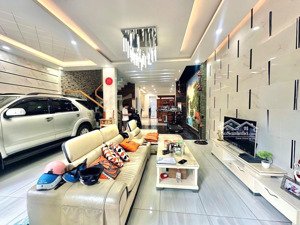 villa mới đẹp 4 tầng - 160m2 ngang bề thế 7m - hxt nhựa 8m cạnh hòa bình ,đầm sen