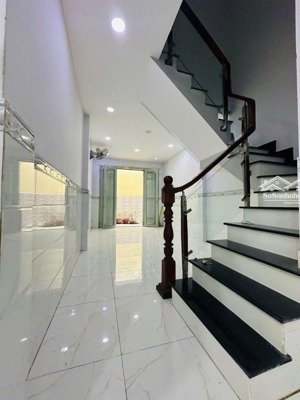 nhà đẹp lung linh 2 tầng nở hậu chữ l, 2 mặt hẻm thoáng, trần xuân soạn q7 chỉ 4,95 tỷ (tl)