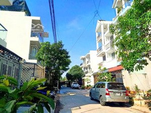 đất linh đông, thủ đức 100m2 đường nhựa 7m giá hơn 6tỷ.