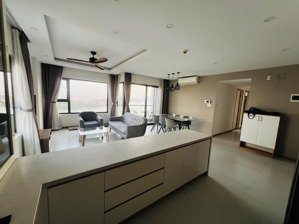 cần cho thuê căn 3pn 112m2 new city view trực diện sông !
