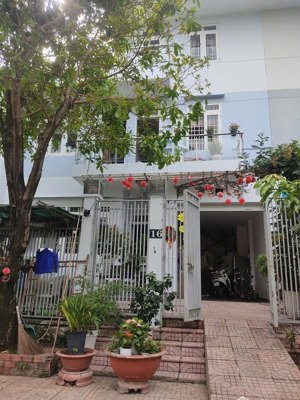 bán bt song lập khu gv trường chuyên lê hồng phong, 592 đào sư tích, nhà bè. giá 15,6 tỷ