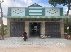 ngay kcn mỹ phước giá chỉ 1 tỷ250tr có dãy trọ 300m2 ngay p. mỹ phước, tp.hcm; liền kề quốc lộ 13