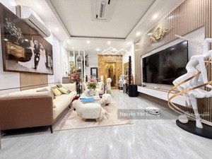 nhà đẹp view hồ thành công, thang máy, ngõ 3 gác nông, thoáng sáng, sân xe, dt 39m2 * 6t