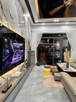 bán nhanh nhà đẹp 3 tầng kiệt cù chính lan, thanh khê, đà nẵng giá 6.7 tỷ lh đức hiếu