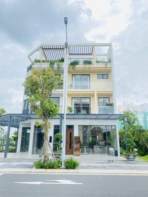 shophouse 18m dự án la home. giá chỉ 5.1 tỷ (chưa vat). trả trước 1.3 tỷ, ck đến 9%, vay bank 70%