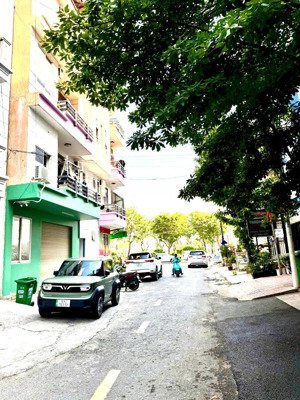 bán nhà phố khu hải quân, trần não phường bình an, thủ đức(q2 cũ).sổ hồng,có sẵn hđ thuê giá cao