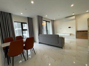 giảm 350tr bán 2pn+ 70m2 full nội thất 4,2 tỷ, 2pn 59m2 tầng trung 3,27 tỷ, 3pn 82m2 - ck tt 28,5%