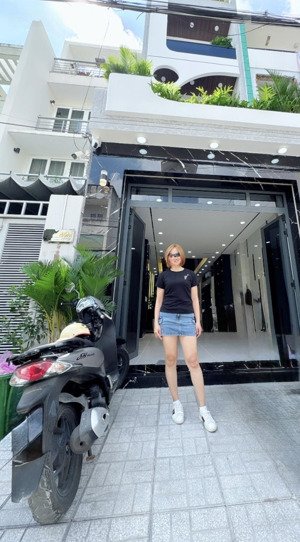 vừa kinh doanh vừa ở nhà đúc 5tầng 6pn 7wc dt 4x23m nhà đẹp xây mới lâm văn bền q7 nội thất cao cấp