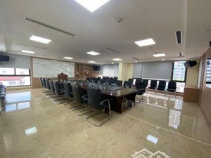 cực hiếm mặt phố đội cấn ba đình 105m2 7 tầng thang máy vỉa hè kinh doanh dòng tiền 48 tỷ