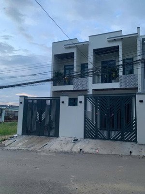 sở hữu ngay đất kế bên công ty changsin, dt lớn 80m2, chiều ngang lớn 7,5m, dân cư đông