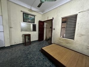 tin thật 100%! nhà kim ngưu ngõ thông trần khát chân, 2 thoáng, sổ đẹp, dân xây chắc chắn, 35.2m2