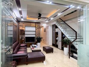 Nhà 3,5 tầng sẵn xách vali về ở tại Khu đô thị Nam Đầm Vạc - Phường Vĩnh Phúc