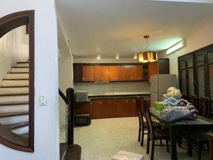 chính chủ cho thuê nhà ở 15 triệu/ tháng, đ/c: 9a/162/24 khương đình,thanh xuân,hà nội,40 m²x5 tầng