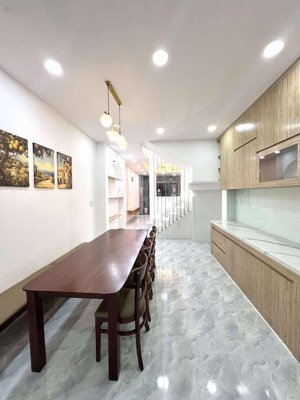 cần bán nhà đẹp tân phú 4 tầng full nội thất giảm còn nhỉnh 8 tỷ